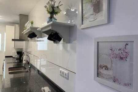 Apartamento Centro Torremolinos Con Parking Luaran gambar