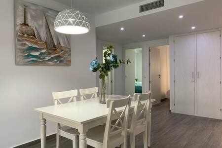 Apartamento Centro Torremolinos Con Parking Luaran gambar